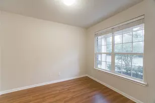 78 E Heritage Mill Cir, The Woodlands, TX 77375 - Photo 7