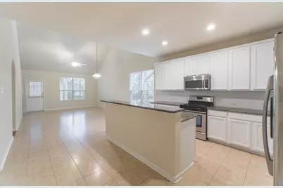 78 E Heritage Mill Circle, The Woodlands, TX 77375 - Photo 9