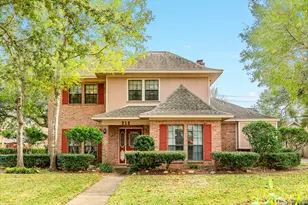 212 Any Way St, Lake Jackson, TX 77566 - Photo 1