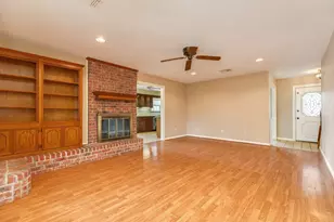 212 Any Way St, Lake Jackson, TX 77566 - Photo 3