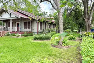 607 W Fox St, Caldwell, TX 77836 - Photo 3