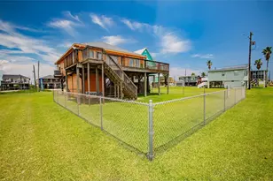 419 Thunder Rd, Surfside Beach, TX 77541 - Photo 5