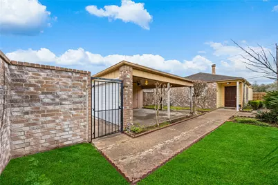 9206 Homeland Drive, Houston, TX 77083 - Photo 5