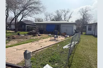29 17th Avenue N, Texas City, TX 77590 - Photo 1