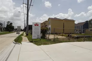 3232 Creekmont Dr, Houston, TX 77091 - Photo 17