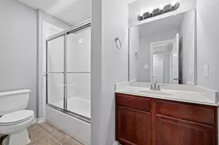 8910 Minola Oaks Dr, Houston, TX 77064 - Photo 23