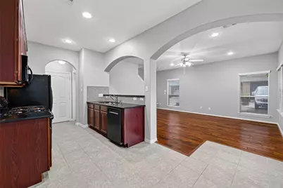 8910 Minola Oaks Drive, Houston, TX 77064 - Photo 9