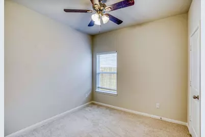 8211 Burnt Orchid Drive, Houston, TX 77016 - Photo 13