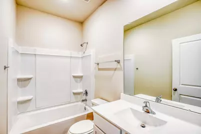 8211 Burnt Orchid Drive, Houston, TX 77016 - Photo 15