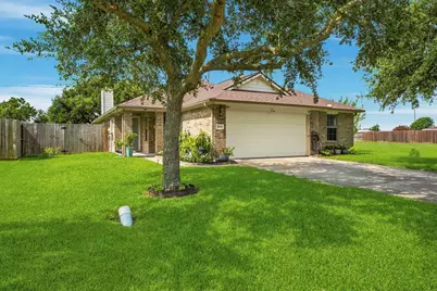 3204 Meadow Bay Lane, Dickinson, TX 77539 - Photo 1