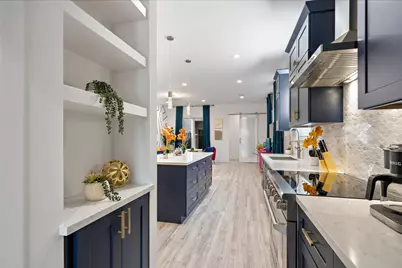 207 E 38th Street #A, Houston, TX 77018 - Photo 7