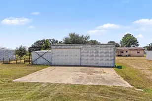 32114 Robin Ln, Waller, TX 77484 - Photo 37