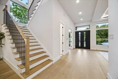 4714 Tamarisk Street, Bellaire, TX 77401 - Photo 3