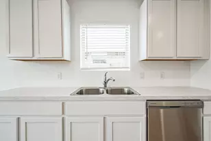 4138 Zavala Mill, Baytown, TX 77521 - Photo 17