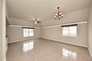 23127 N Waterlake Dr, Richmond, TX 77406 - Photo 9