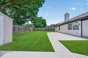 16330 Green Shade Dr, Houston, TX 77090 - Photo 31