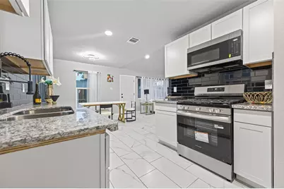 16330 Green Shade Drive, Houston, TX 77090 - Photo 17