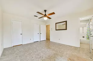 3914 Laura Leigh Dr, Friendswood, TX 77546 - Photo 9