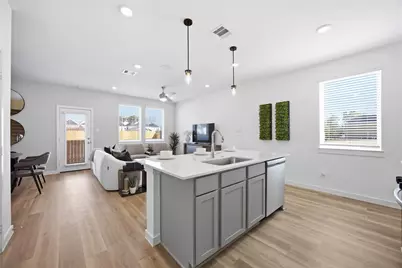 5811 Burt Street, Houston, TX 77091 - Photo 9