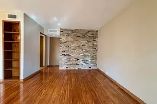 2201 Fountain View Dr, Houston, TX 77057 - Photo 9
