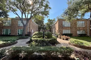 2201 Fountain View Dr, Houston, TX 77057 - Photo 1