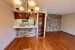 2201 Fountain View Dr, Houston, TX 77057 - Photo 3
