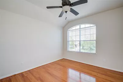 114 Northbay Court, Dickinson, TX 77539 - Photo 3