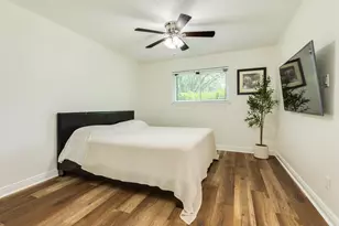 9 Sarita Ct, Angleton, TX 77515 - Photo 15
