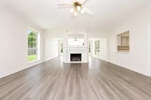 11102 Brook Mill Ct, Houston, TX 77065 - Photo 7