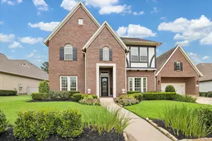 123 N Thatcher Bend Cir, The Woodlands, TX 77389 - Photo 1