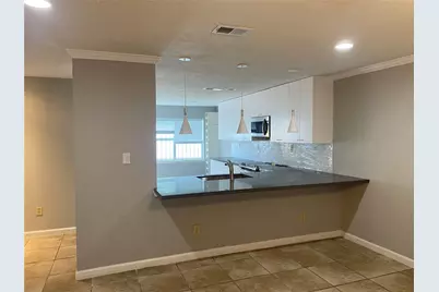 10946 Bexley Drive #946, Houston, TX 77099 - Photo 5