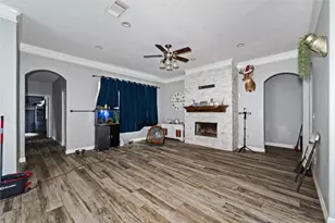 5110 Lakeshore Dr, Willis, TX 77318 - Photo 9