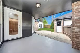 1114 N Nottingham Dr, League City, TX 77573 - Photo 25