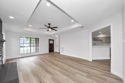 1114 N Nottingham Drive, League City, TX 77573 - Photo 7