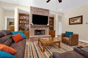 13957 Challenger Dr, Willis, TX 77318 - Photo 11