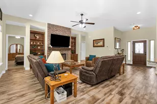 13957 Challenger Dr, Willis, TX 77318 - Photo 11