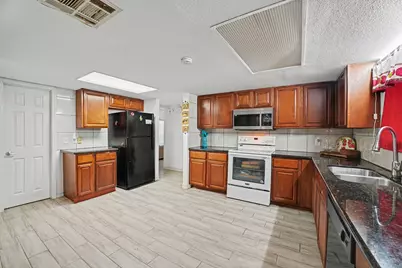 1823 Mandrill Lane, Houston, TX 77067 - Photo 7