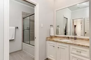 22 W Bracebridge Cir, The Woodlands, TX 77382 - Photo 31