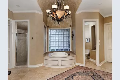 22 W Bracebridge Circle, The Woodlands, TX 77382 - Photo 19