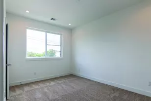 5841 Dolores St, Houston, TX 77057 - Photo 9