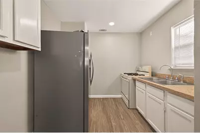 10141 Chadwick Street, Houston, TX 77029 - Photo 7