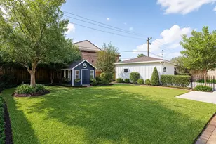 10110 Bob White Dr, Houston, TX 77096 - Photo 11