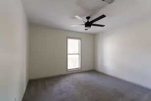 10110 Bob White Dr, Houston, TX 77096 - Photo 33