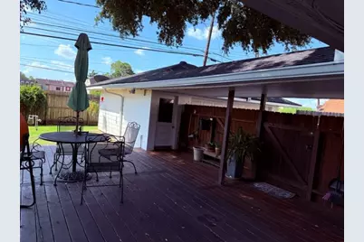7823 Twin Hills Drive, Houston, TX 77071 - Photo 3