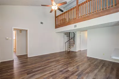 13510 N Peachfield Circle, Houston, TX 77014 - Photo 9