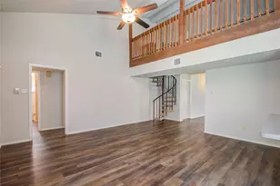 13510 N Peachfield Cir, Houston, TX 77014 - Photo 9