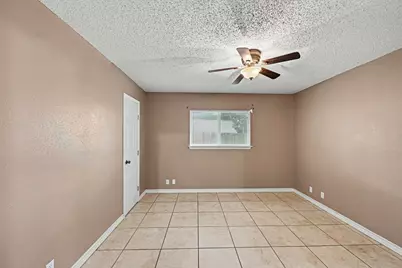 8406 Forest Ridge Drive, San Antonio, TX 78239 - Photo 15
