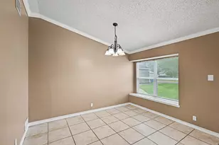 8406 Forest Ridge Dr, San Antonio, TX 78239 - Photo 11