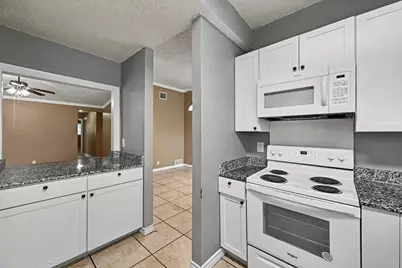 8406 Forest Ridge Drive, San Antonio, TX 78239 - Photo 13