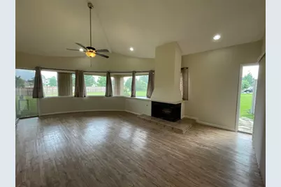 12 Hallmark Drive, Panorama Village, TX 77304 - Photo 23